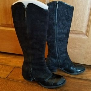 Donald J Pliner black boots